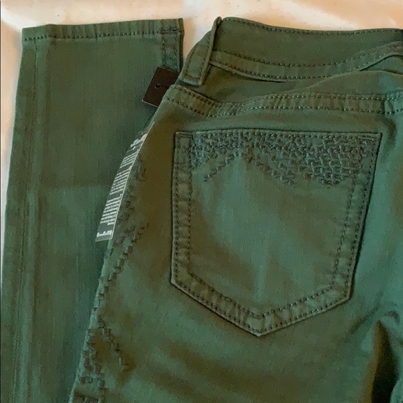 NWT!!✨ Green Miss Me Jeans 💚 - Picture 6 of 8